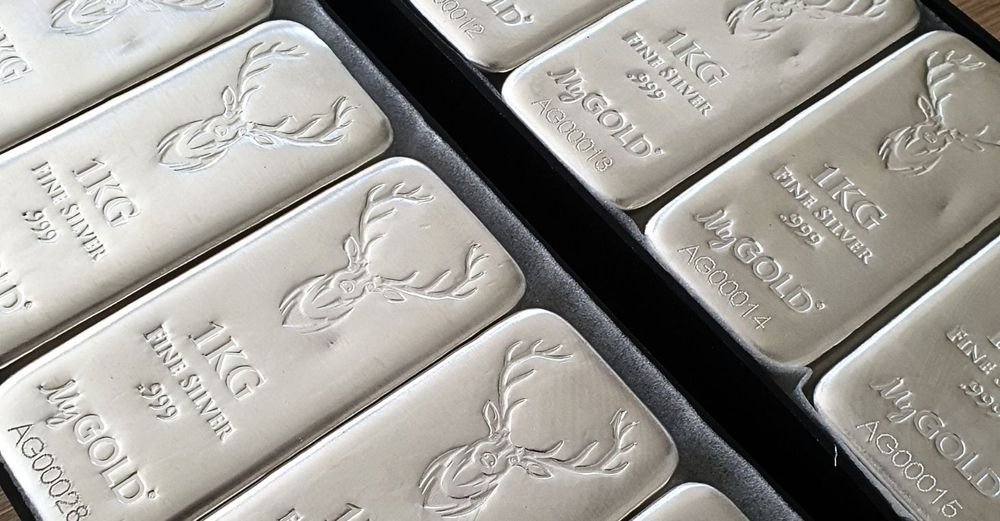 You are currently viewing Is It Worth Buying Silver Bullion?