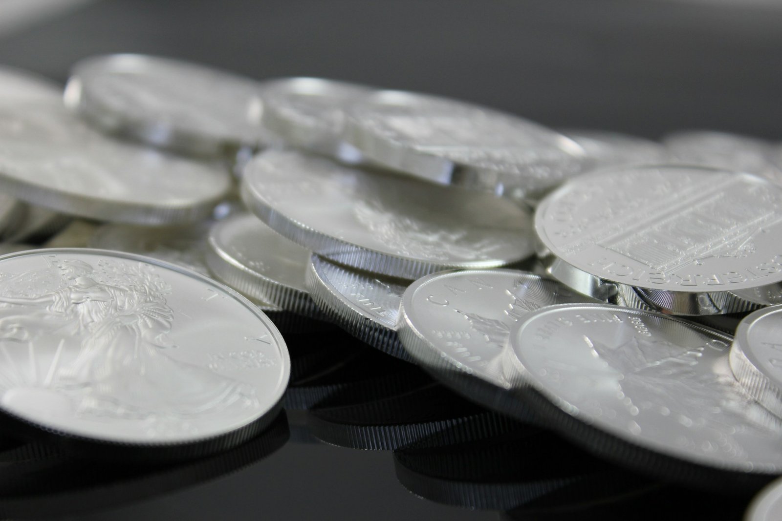 You are currently viewing How to Buy Silver Rounds With Confidence